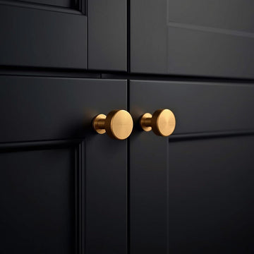 Brushed Brass Hardware