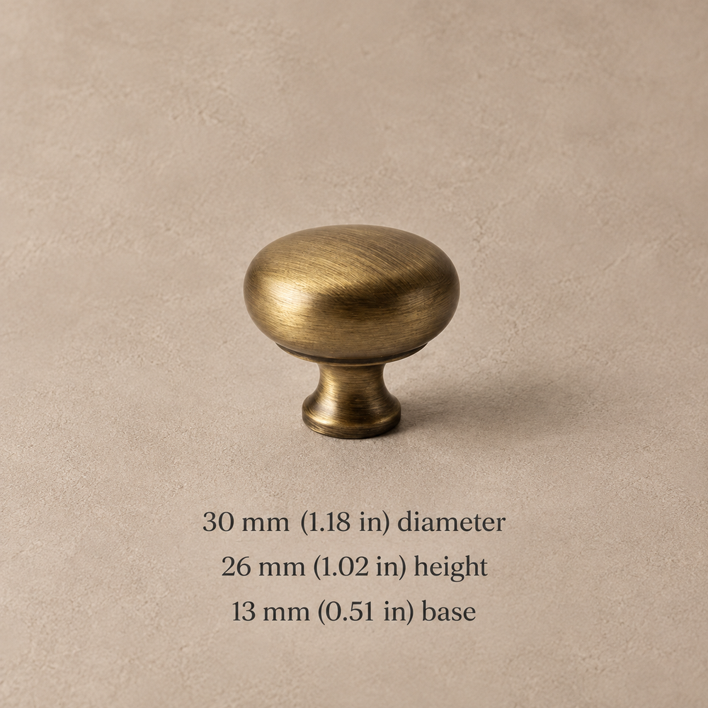 Antique brass round cabinet knob, 30 mm (1.18 in) diameter