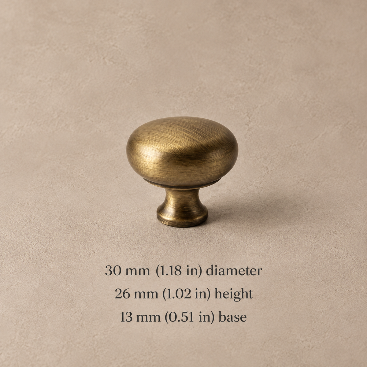 Antique brass round cabinet knob, 30 mm (1.18 in) diameter