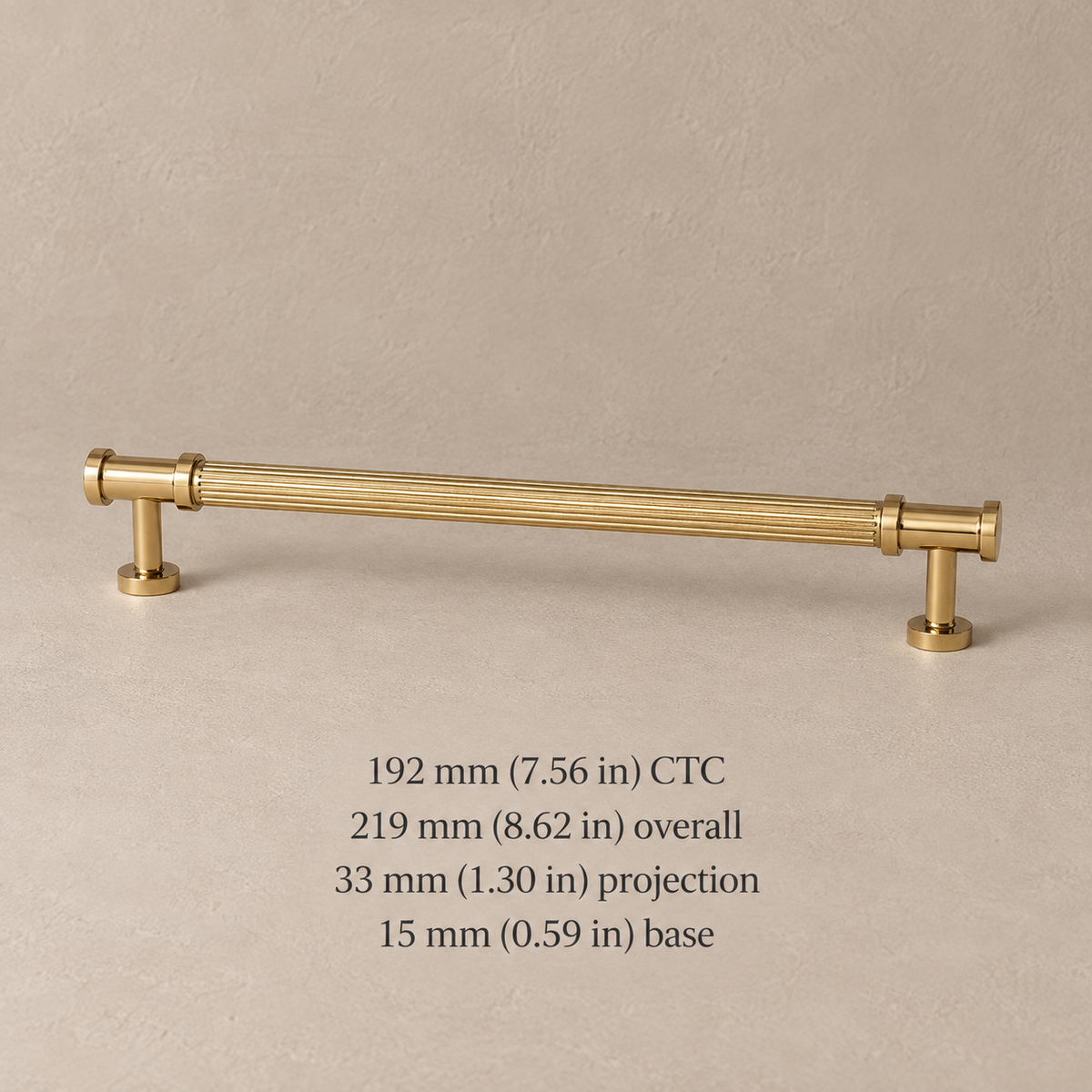 Polished gold fluted pull, 192 mm (7.56 in) hole spacing